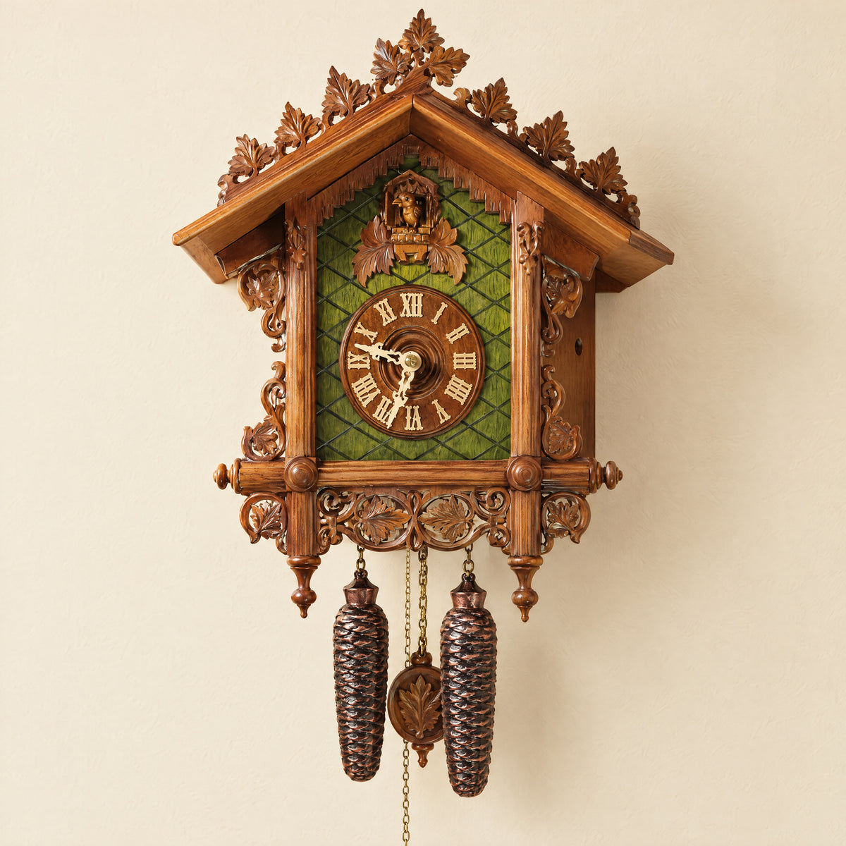 Romba Bahnhäusle 8-Day Cuckoo Clock, Green Crossed Front, three-quarter view