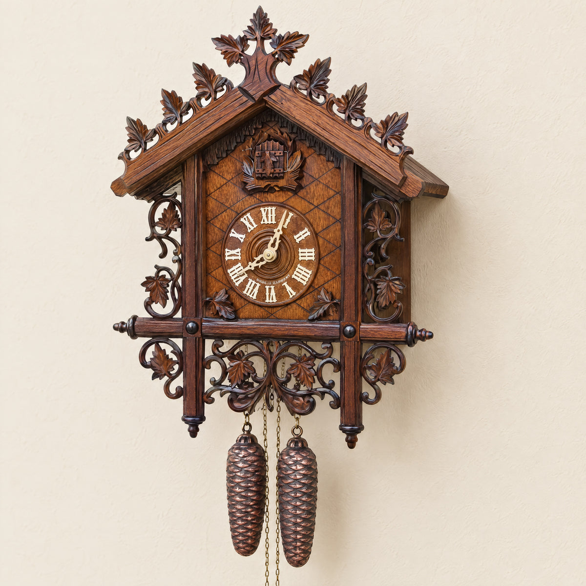 Sternreiter Bahnhäusle 8-Day Railroad House Cuckoo Clock, three-quarter view