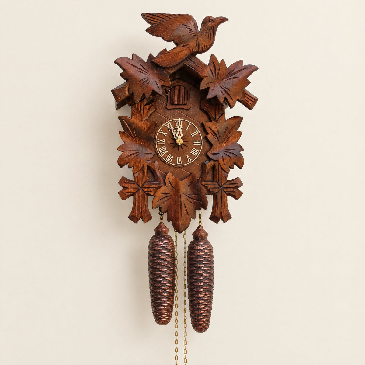 Sternreiter Bird & Leaf 8-Day Cuckoo Clock, front view