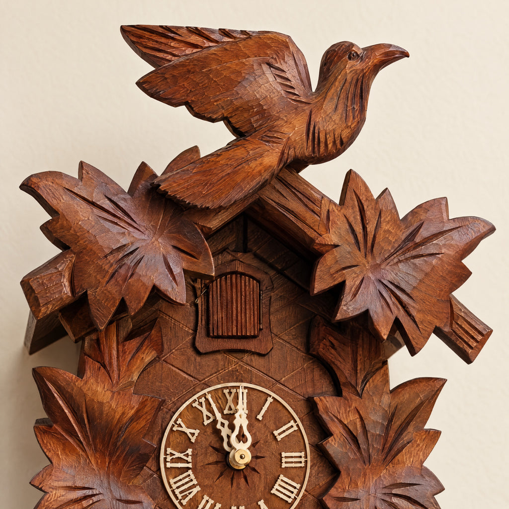 Sternreiter Bird & Leaf 8-Day Cuckoo Clock, close-up detail