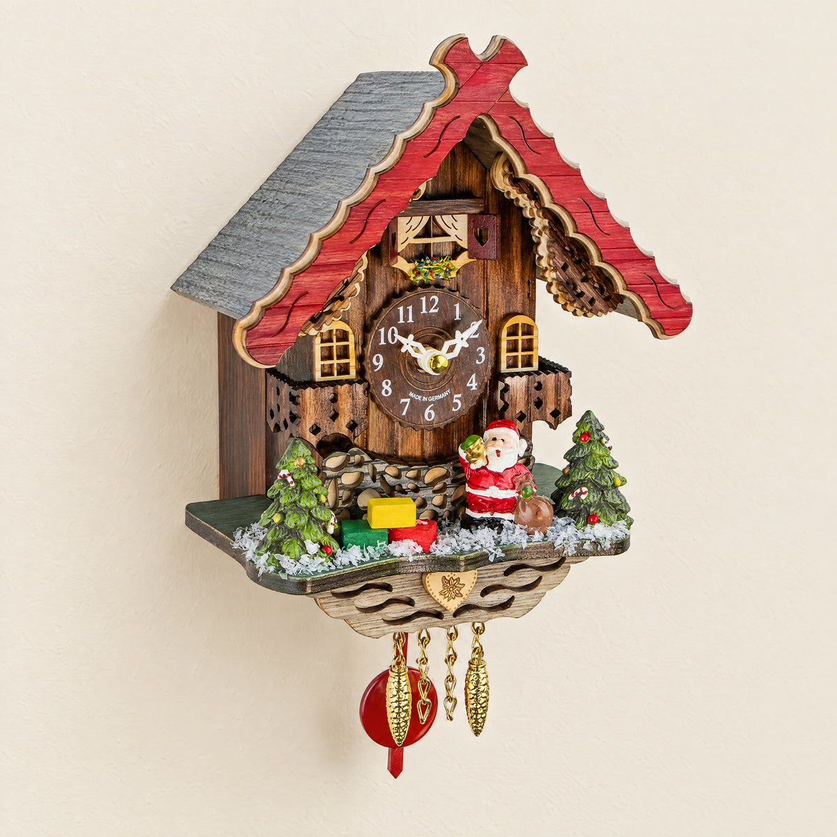 Kringle Santa Claus Musical Quartz Cuckoo Clock by Trenkle, three-quarter view